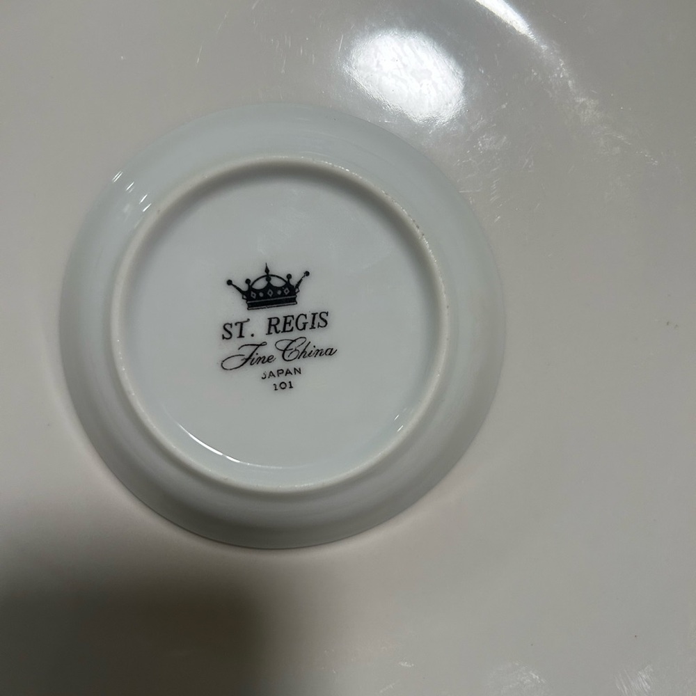 The St Regis 101 Coaster/Appetizer Plates set of 6 - Picture 4 of 4